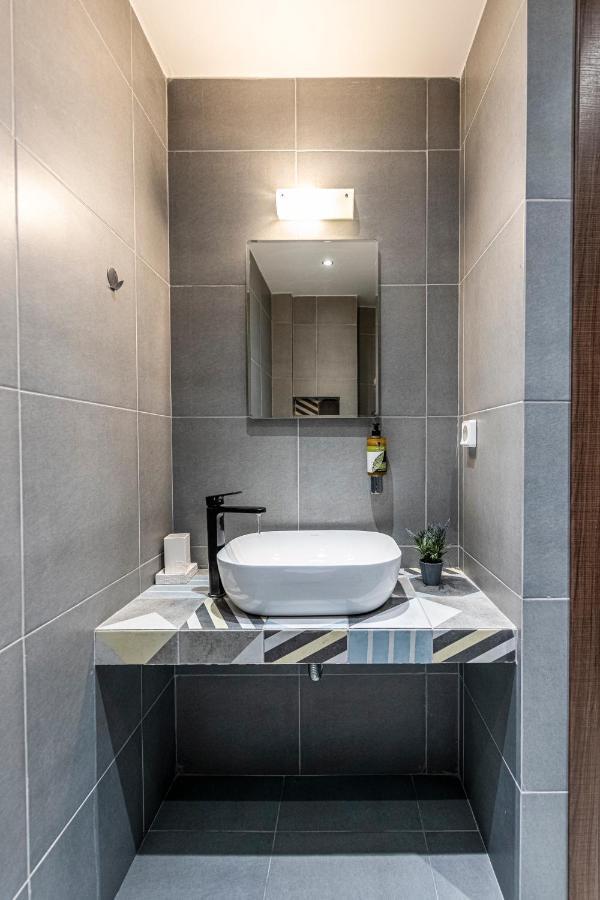 Athenian Boutique Apartments Екстер'єр фото