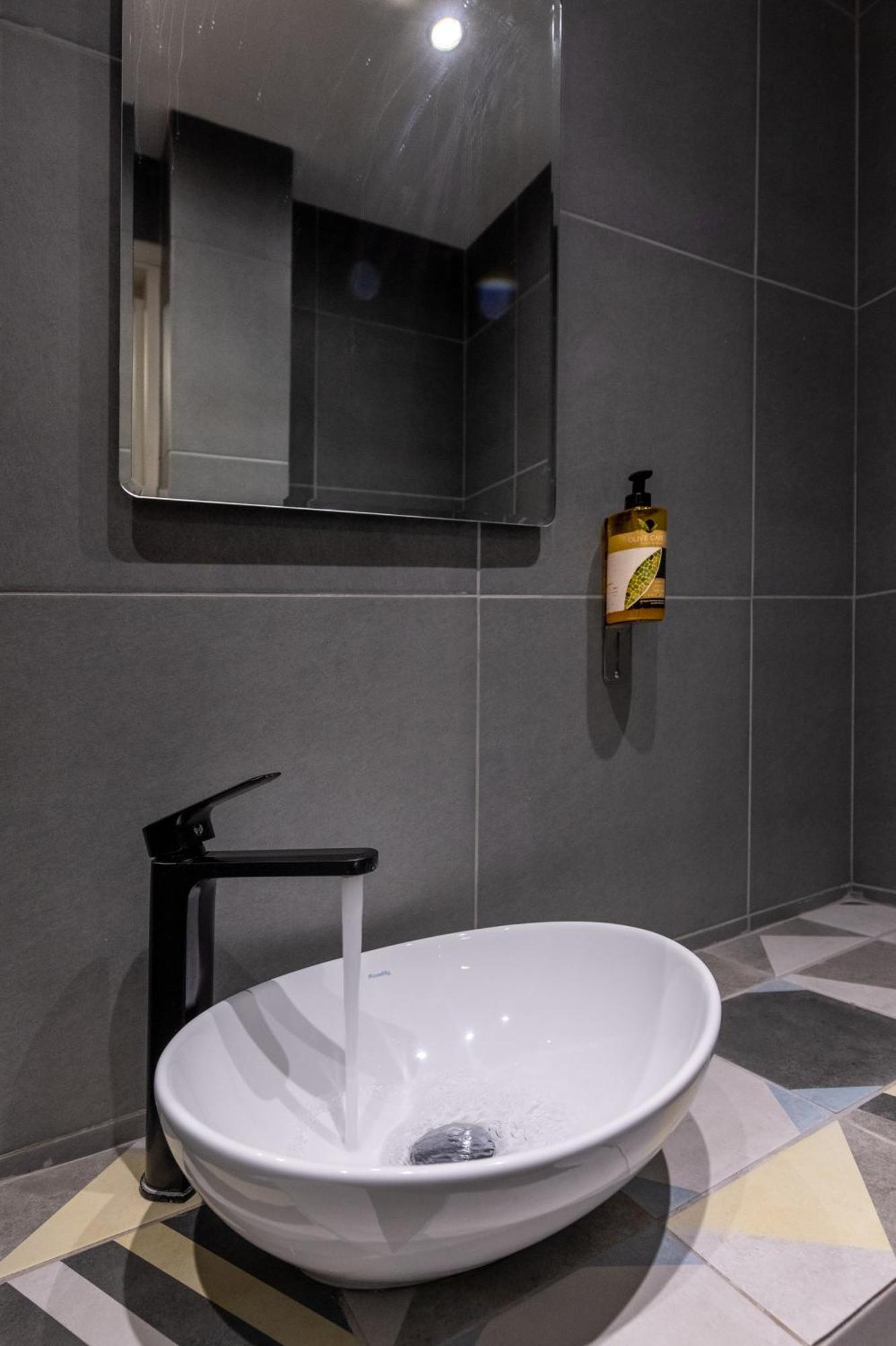 Athenian Boutique Apartments Екстер'єр фото